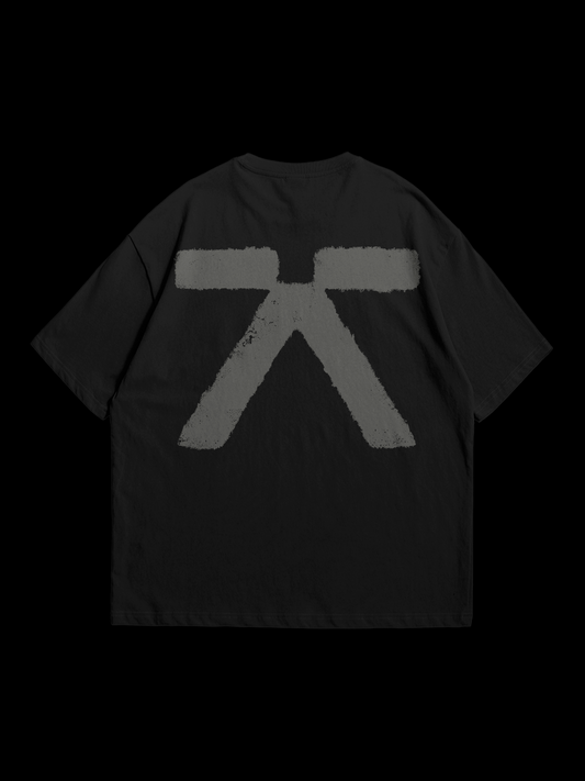 AOT BASIC  T-shirt